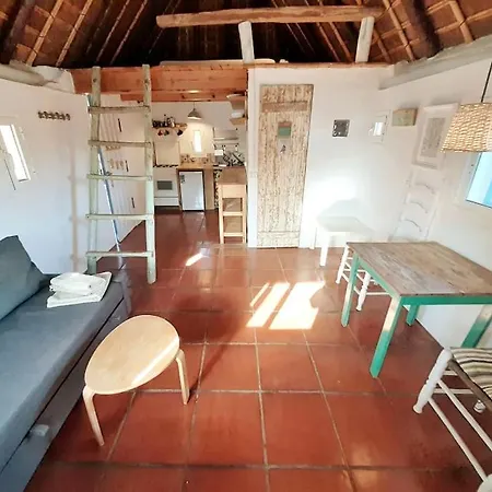 Luca. Exotico En La Playa Nyaraló *