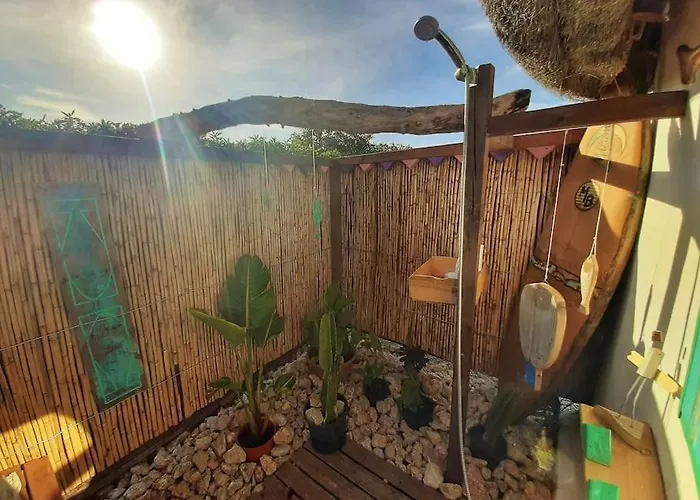 Luca. Exotico En La Playa